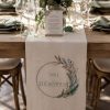 Chemin de table avec nom de table en tissu personnalisable